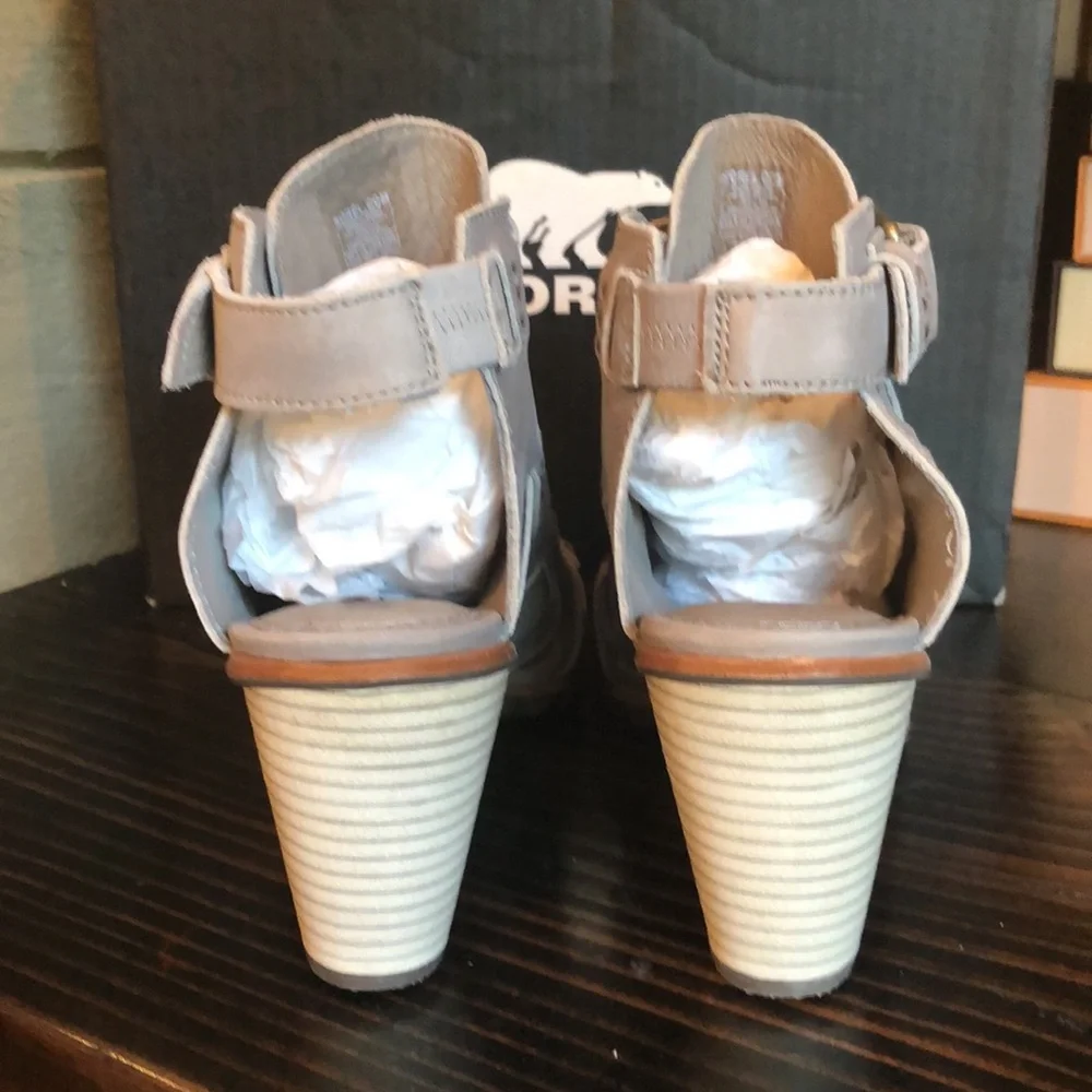 NWT Sorel Nadia Buckle Sandals in Kettle - Picture 8 of 17